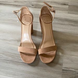 A new day heels new without tags